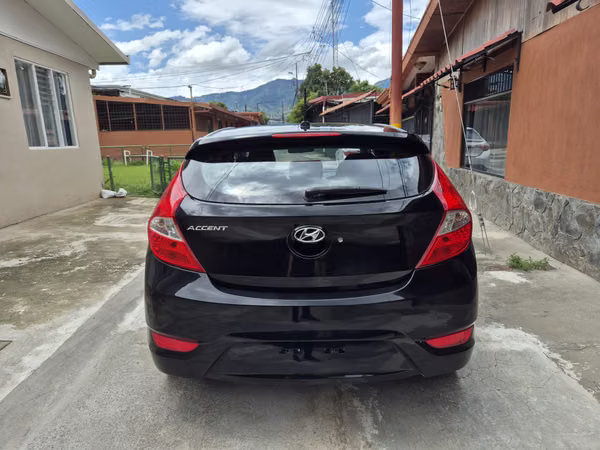 Hyundai accent