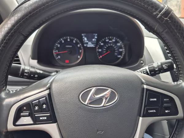 Hyundai accent