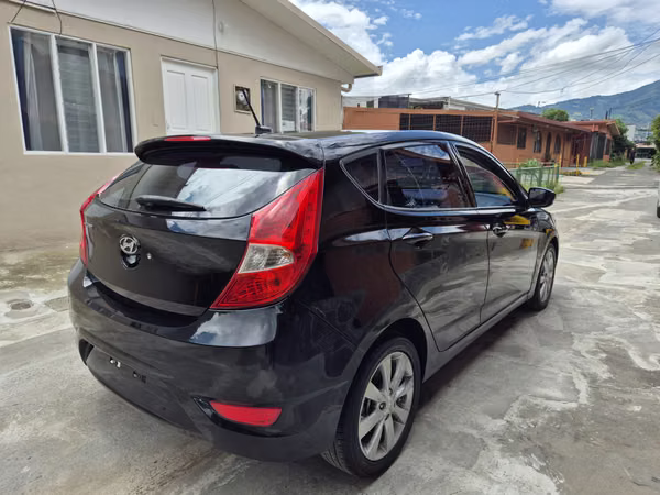Hyundai accent
