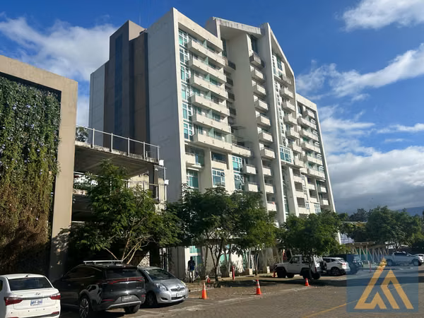 Se Alquila Cómodo Apartamento Amueblado de 1 habitación ubicado en el piso # 7, Ullloa, Heredia
