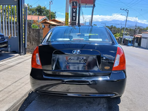 Hyundai accent
