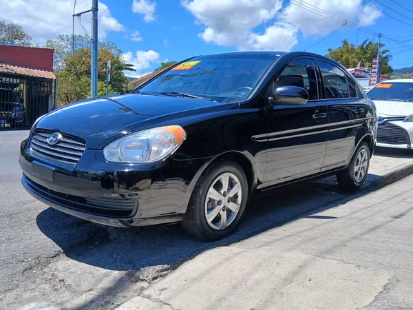 Hyundai accent