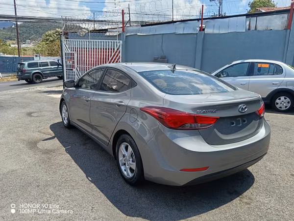 Hyundai elantra