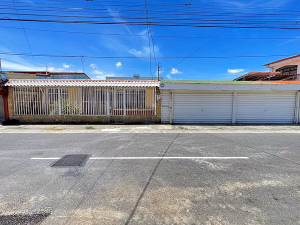 SE VENDE Casa en Santo Domingo Centro/uso Mixto/ SPM