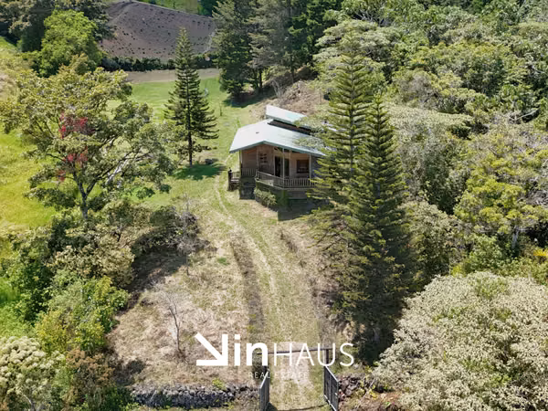 Venta de finca con hermosa cabaña en el Yas de Paraíso, Cartago -EU