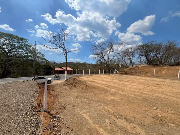 Commercial and Residential Lot for Sale in a Strategic Tamarindo Location
