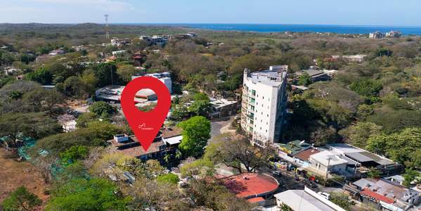 Commercial Property in Tamarindo Playa Tamarindo - Prime Location -