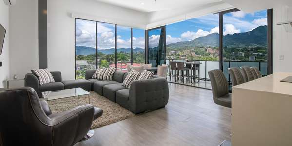 Apartment 2BR in Escazú Village - Panoramic Views - Fully Furnished
