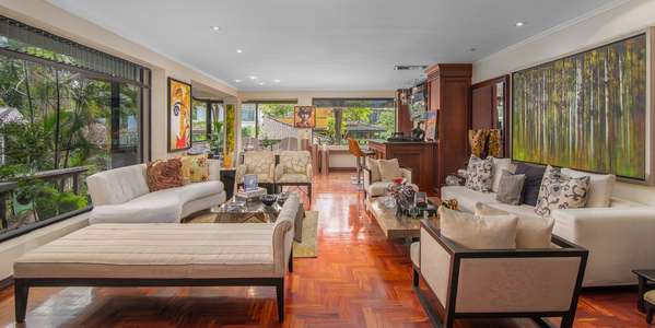 Apartment 3BR in Escazú - Panoramic Views - Near Shops & Restaurants