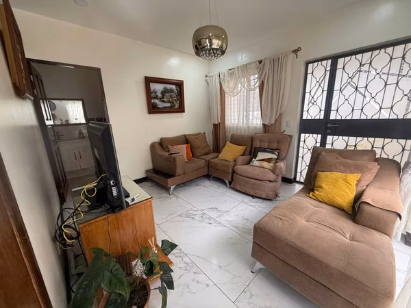SE VENDE CASA LOS ANGELES DE SANTO DOMINGO HEREDIA