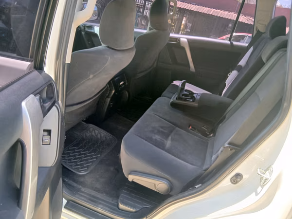 Toyota land cruiser prado