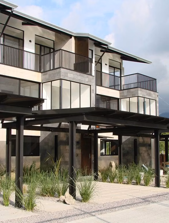 Venta de hermosa casa en condominio 5Loft- Urbanización La Caraña Piedades, Santa Ana