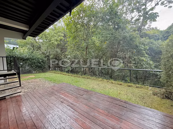 Vendo casa moderna en San Rafael de Escazú