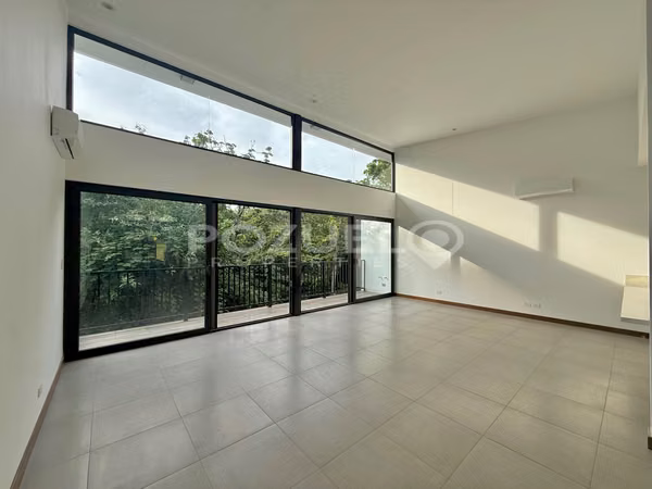 Vendo casa moderna en San Rafael de Escazú