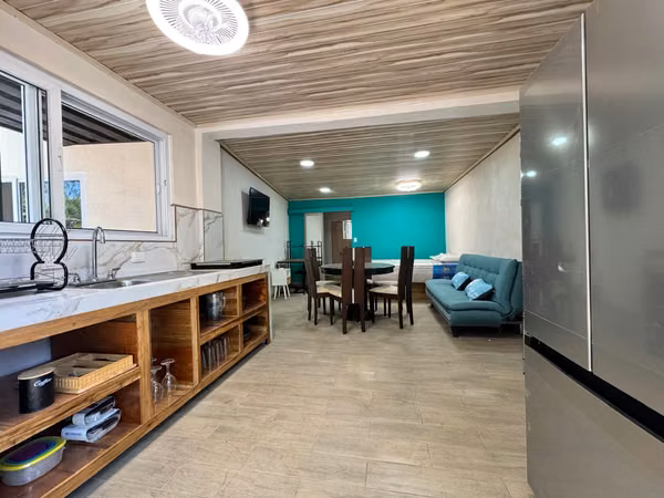 Se alquila apartamento amueblado en Alajuela con seguridad