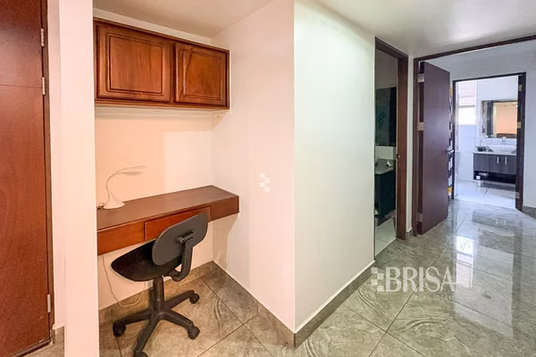 VENTA Apartamento amueblado 2 hab en Bella Vista Heredia