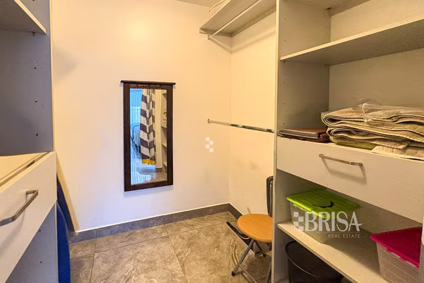 VENTA Apartamento amueblado 2 hab en Bella Vista Heredia