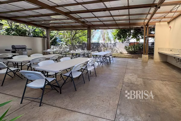 VENTA Apartamento amueblado 2 hab en Bella Vista Heredia