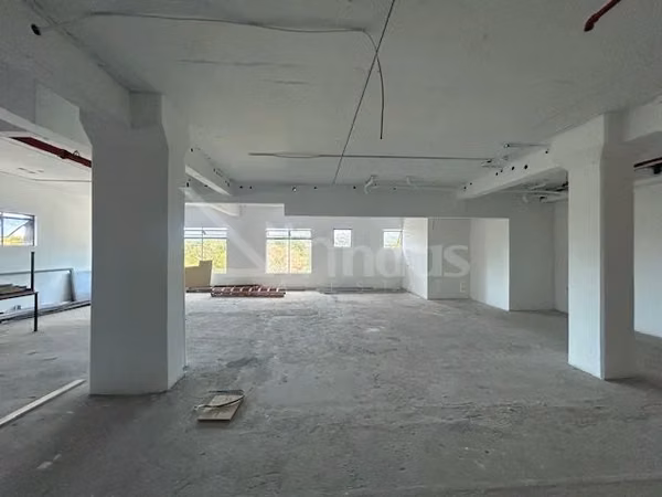 Alquiler de Espacio en Primer Piso, Plaza Comercial en Curridabat