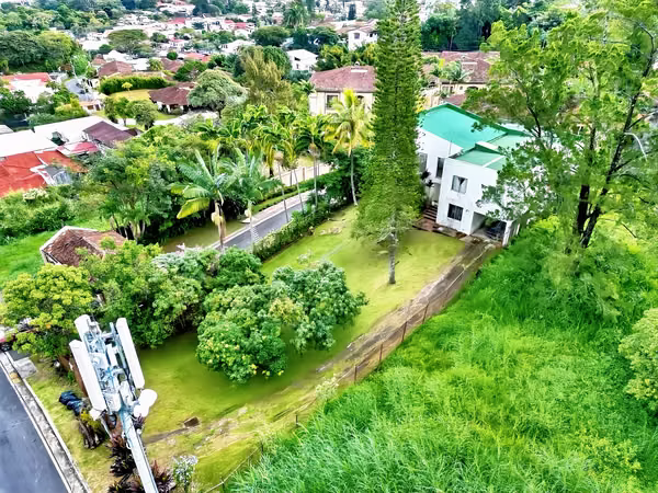 Lote en Bello Horizonte, Escazú | 999 m² con estructura