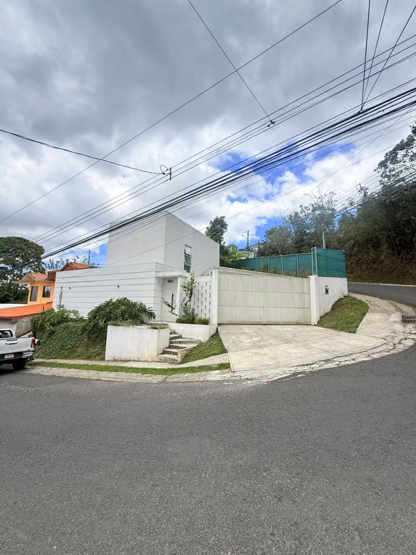 House for Sale in San Rafael de Montes de Oca, San José