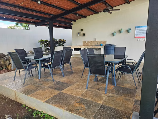 Casa Nueva a Estrenar en Turrúcares | Esquinera, Condominio Sol del Oeste KIMS