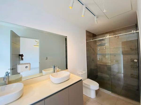 ALQUILER DE CASA EN CONDOMINIO EN SOURCE LIVING, GUACHIPELIN DE ESCAZÚ*