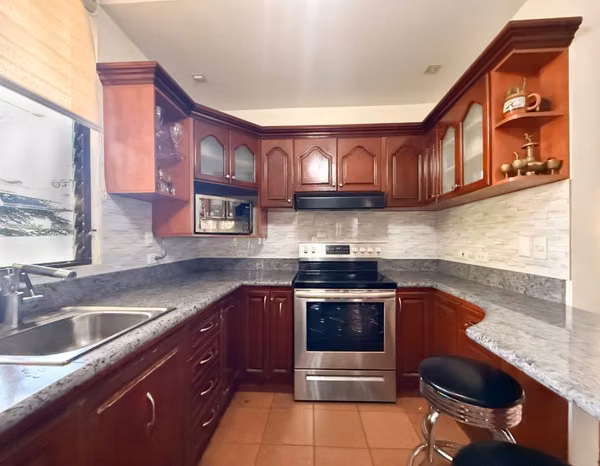 Casa en alquiler en Condominio Puebla Real– San Pablo de Heredia