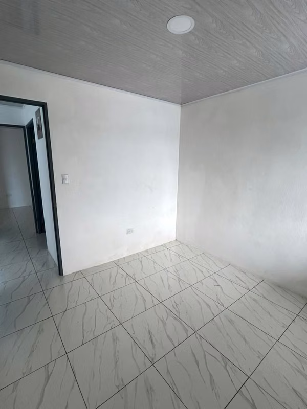 SE ALQUILA APARTAMENTO EN VILLACARES DE TURRUCARES ALAJUELA