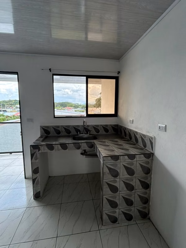 SE ALQUILA APARTAMENTO EN VILLACARES DE TURRUCARES ALAJUELA