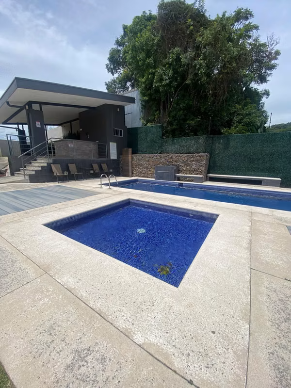 Casa en Venta | 4 Hab. y Principal en PB | Brasil de Santa Ana