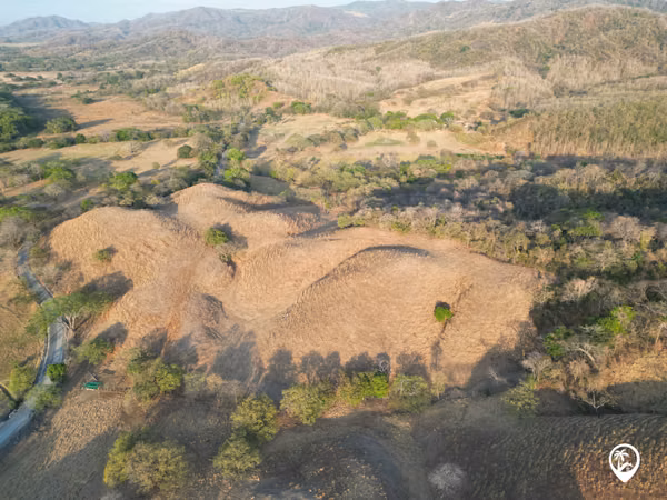 Finca para desarrollar a 6 min de la Playa Junquillal