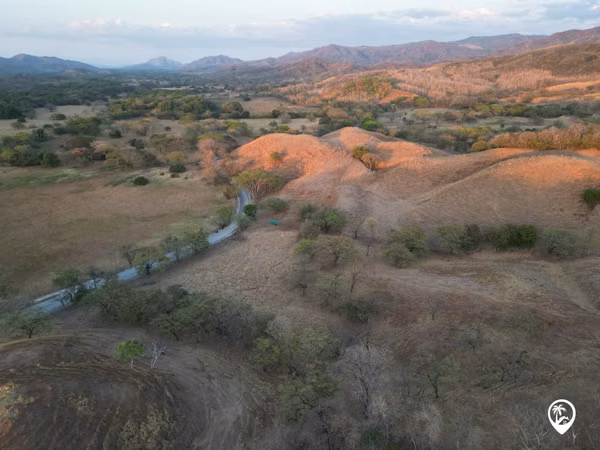 Finca para desarrollar a 6 min de la Playa Junquillal