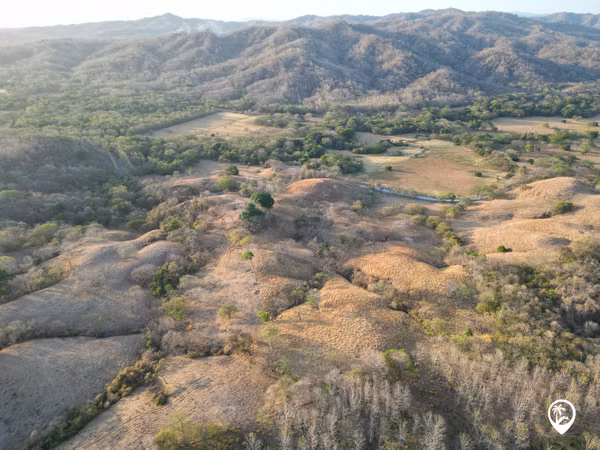 Finca para desarrollar a 6 min de la Playa Junquillal