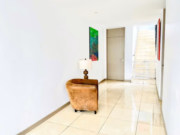 Casa en condominio a la venta en Escazú en DENDERA con línea blanca