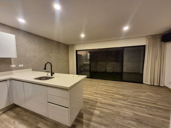 Casa con LINEA BLANCA en condominio Bali Wellness en Guachipelín