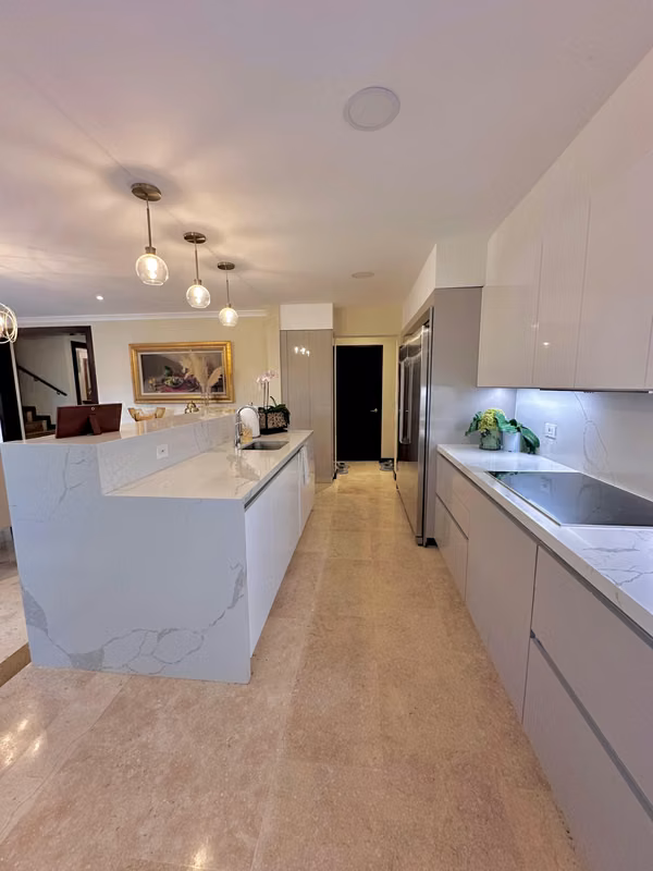 LARGE HOUSE SALE IN JABONCILLO $685,000