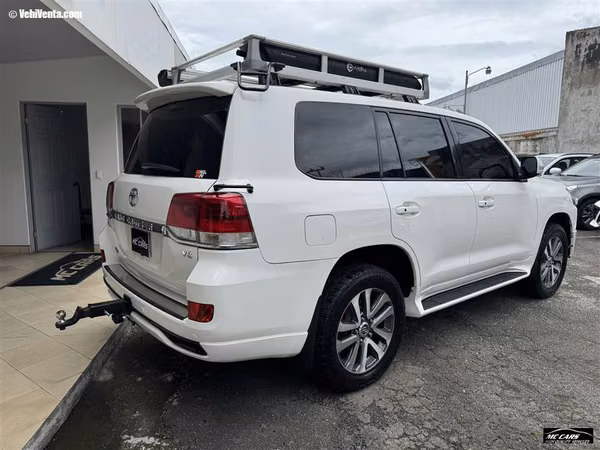TOYOTA LAND CRUISER 2011 AUTOMÁTICA DIESEL BLANCO