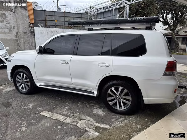 TOYOTA LAND CRUISER 2011 AUTOMÁTICA DIESEL BLANCO