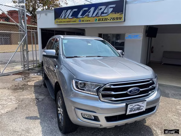 FORD EVEREST 2022 AUTOMÁTICA DIESEL PLATEADO
