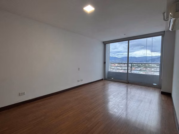 Venta de apartamento en Torres de Paseo Colón, San José