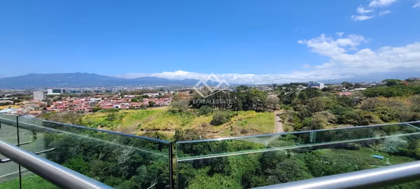 VENTA¡ ROHRMOSER PENTHOUSE CON VISTAS 2 HABÇ/2BAÑOS 3 PARQUEOS