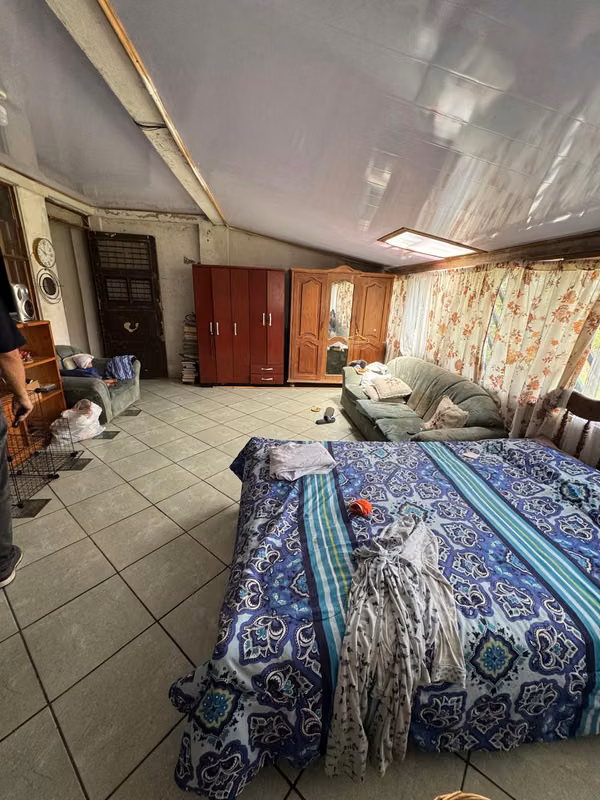 Venta de Casa + 3 Apartamentos en Cinco Esquinas de Tibás | Oportunidad de Inversión