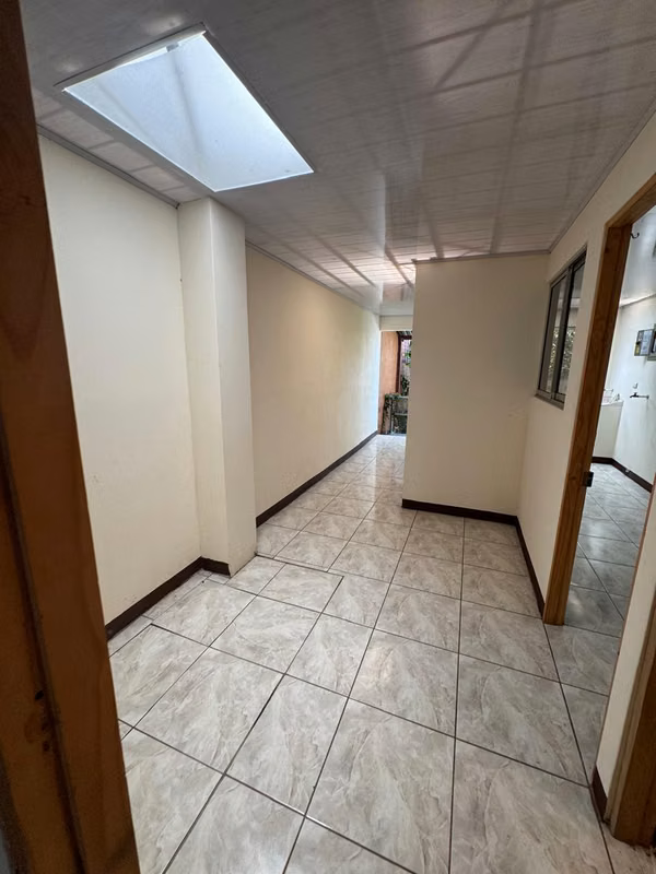 Venta de Casa + 3 Apartamentos en Cinco Esquinas de Tibás | Oportunidad de Inversión