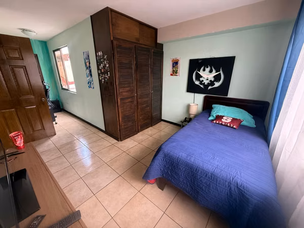 Venta casa 4 hab en San Sebastian San José