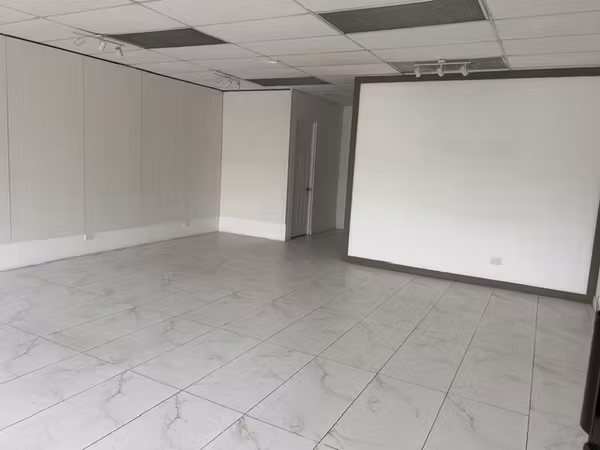 LCC-364 Commercial in Condominium.