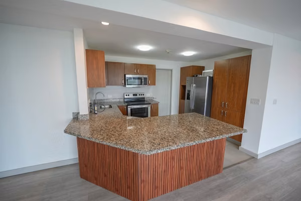 ALQUILER DE APARTAMENTO EN CONDOMINIO SABANA REAL, LA SABANA*