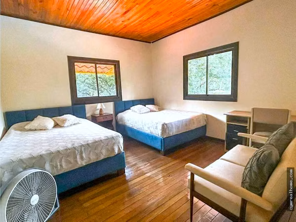 VENTA Quinta de Ensueño en San Pablo de Turrubares con Piscina, Cabaña y 1 Hectárea de Naturaleza