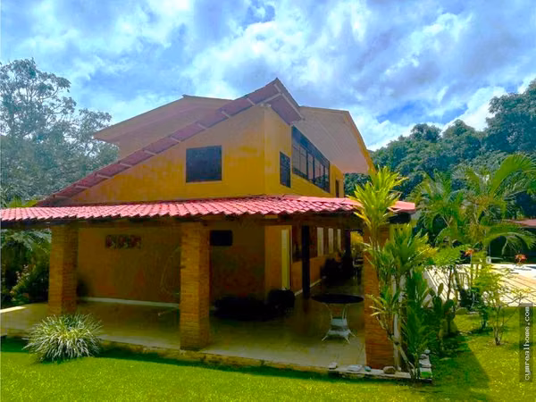 VENTA Quinta de Ensueño en San Pablo de Turrubares con Piscina, Cabaña y 1 Hectárea de Naturaleza