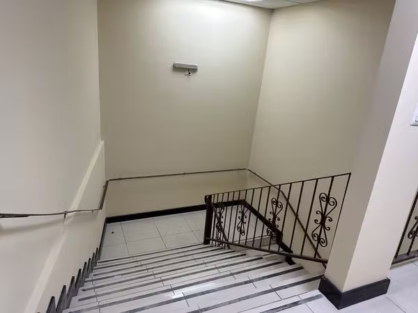 Se alquila Edificio de Oficinas  de 730mts en SanJosé, Cantón Central ( 3 pisos con ascensor )